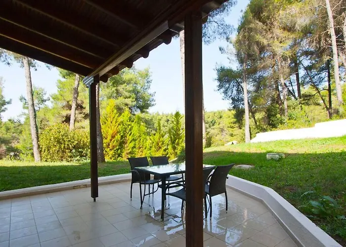 Ekatis In Sani Apartament *